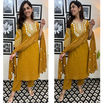 Strength Kurta Style – Elegant Cotton Embroidered Suit Set with Malmal Dupatta