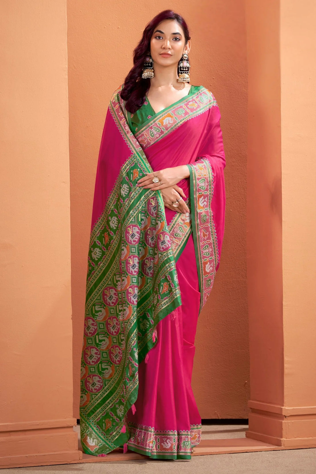 VRUNDAVN Rouge Pink Patola Silk Saree