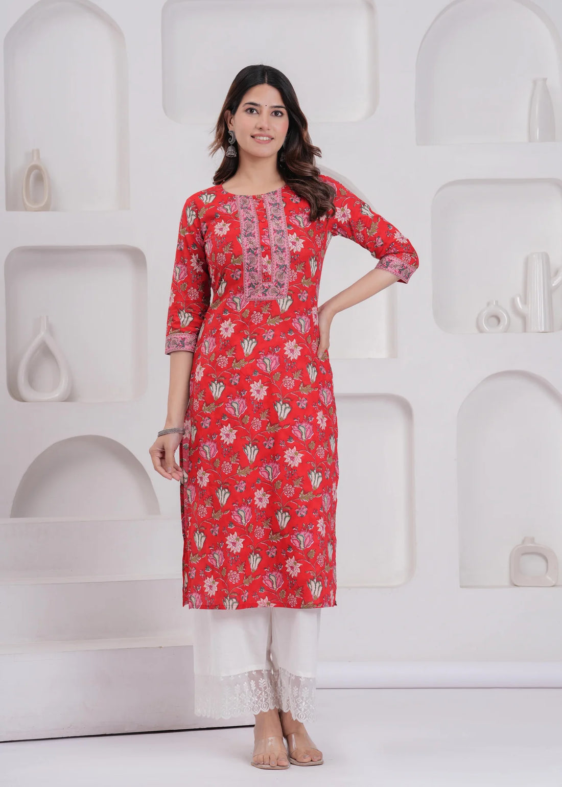 Women Red Printed Straight Kurta with Three Quarter Sleeves