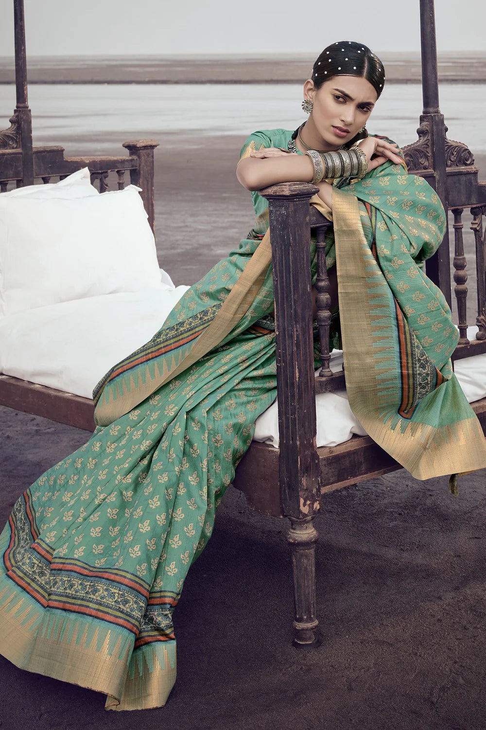 Seafoam Green Elegant Chhapa Silk Sarees with Rich Weaving Border