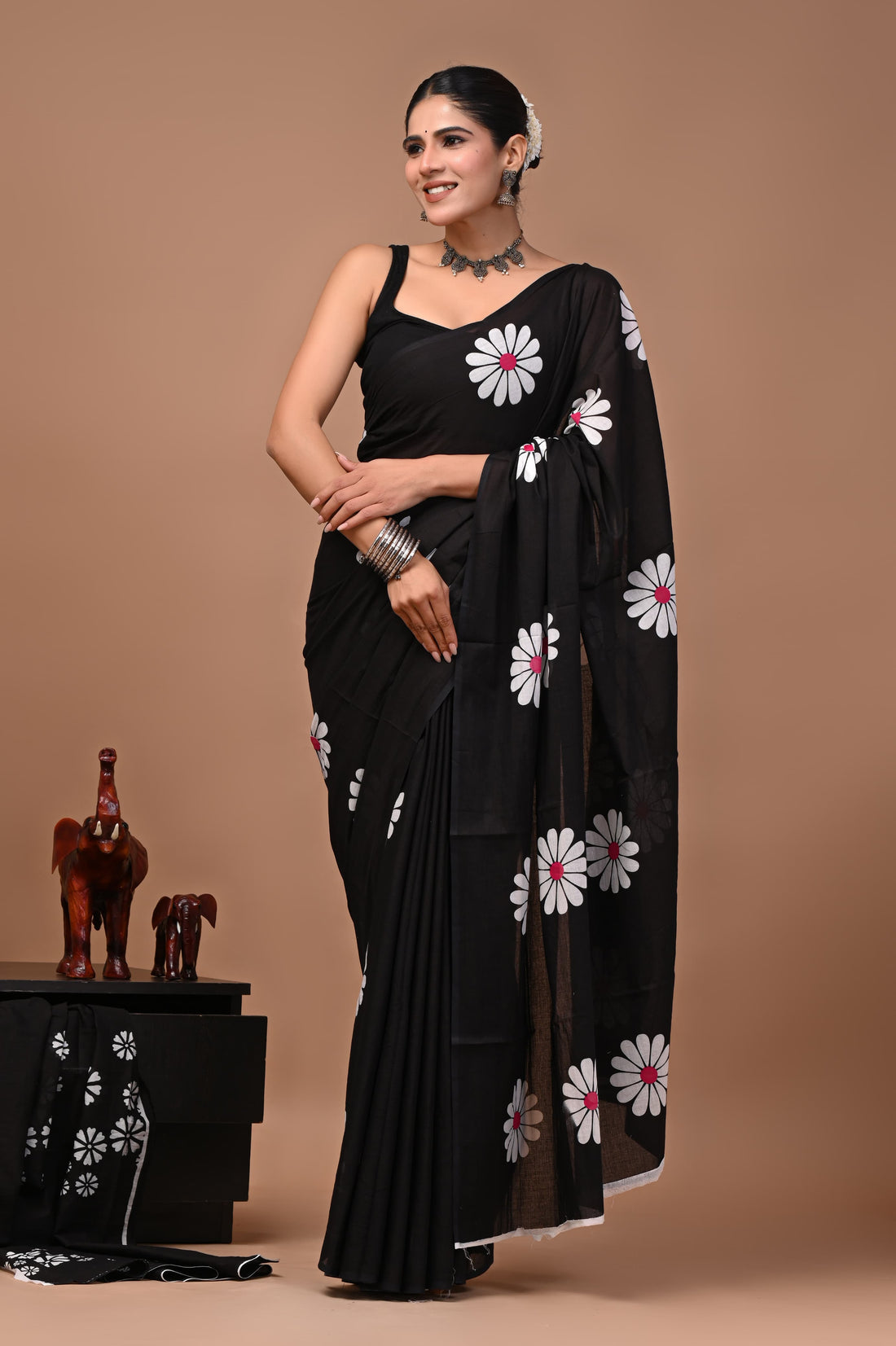 Faddism Bagru Print Pure Mulmul Cotton Saree with Running Blouse