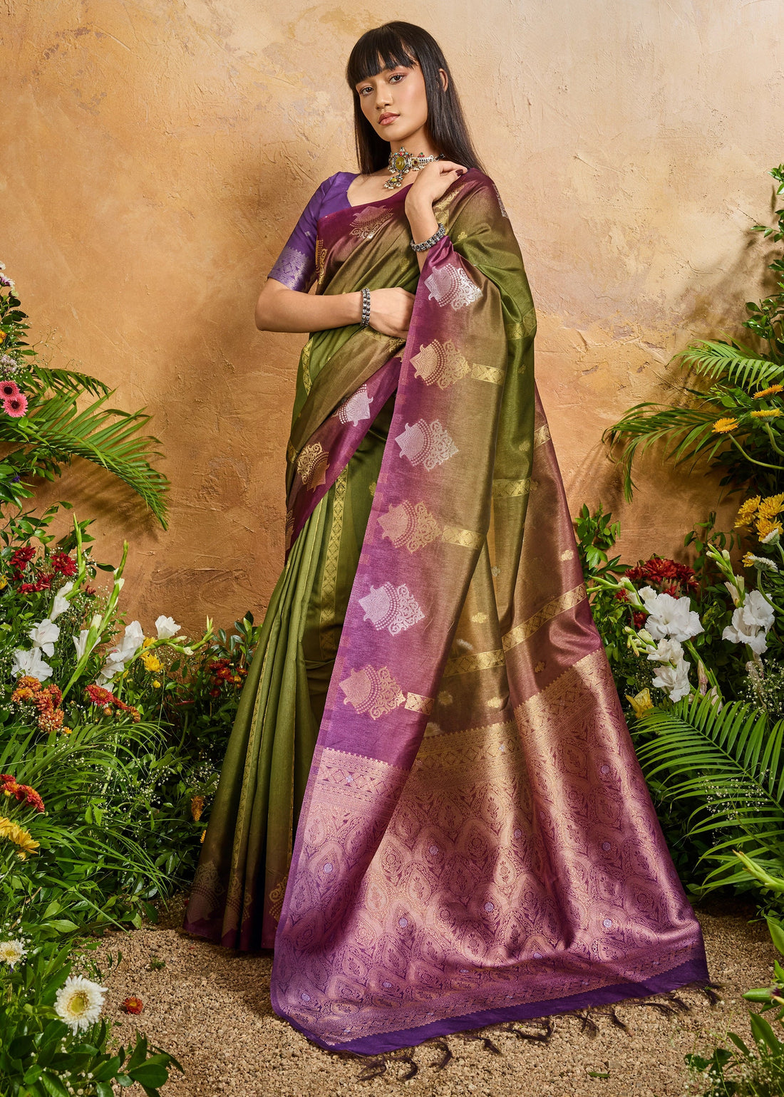 Faddism Heena Green Solaris Handloom Weaving Paper Silk Saree