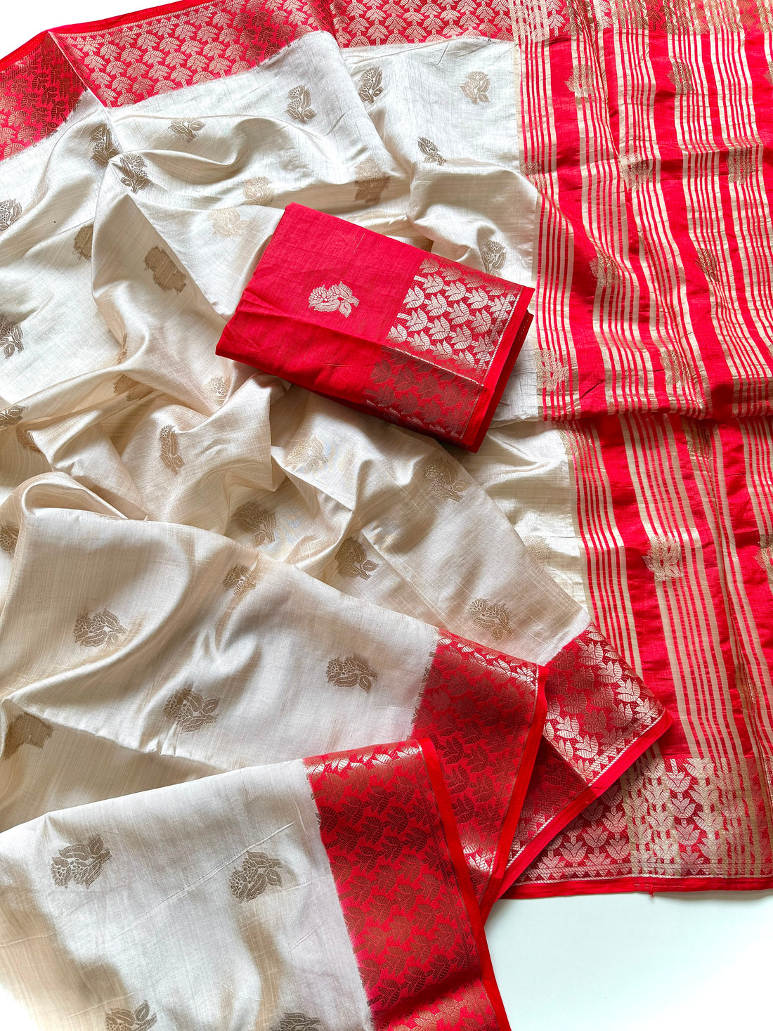 Faddism Durga Pooja Special Tussar Silk Jacquard Saree