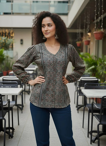 Faddism Women Black Ethnic Printed Straight Pure Cotton Tunic