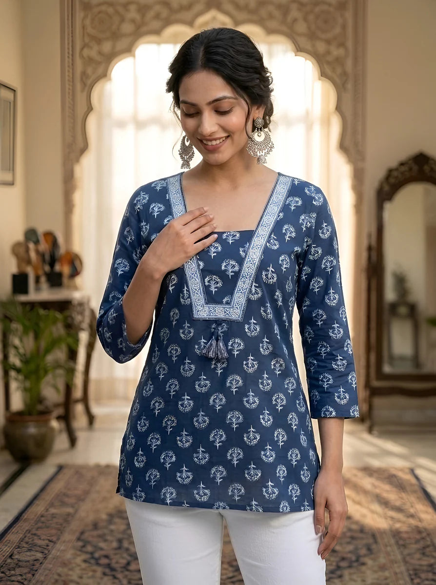 Faddism Women Blue Printed Straight Pure Cotton Tunic