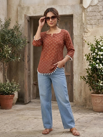 Faddism Women Maroon Printed Straight Pure Cotton Tunic