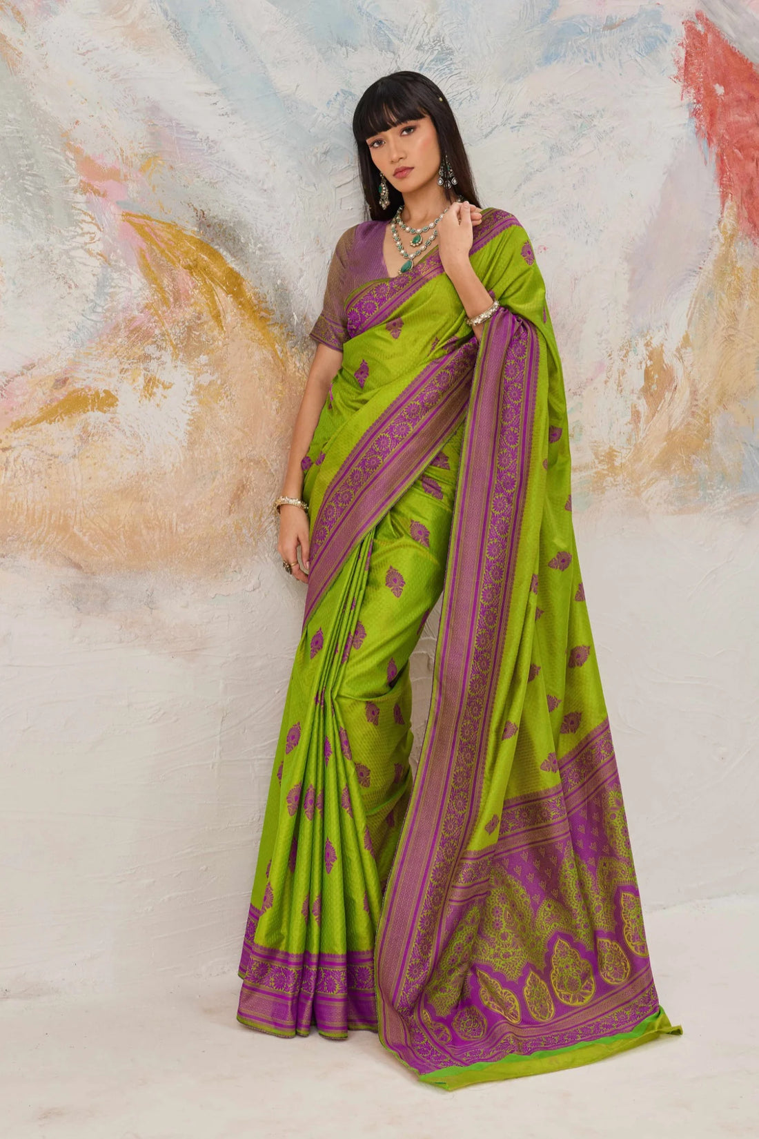 Faddism Kanjivaram Tanchoi 02 Green Pure Kanjivaram Weaving Silk Saree