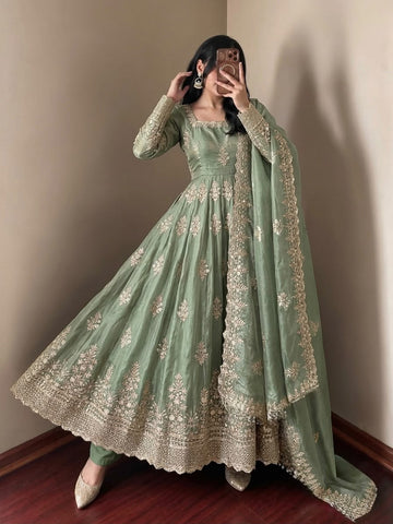 Faddism NSR-918 Designer Fendy Silk Gown Set
