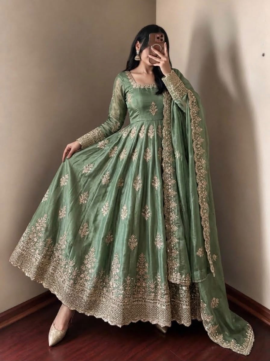 Faddism NSR-918 Designer Fendy Silk Gown Set