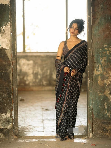 Faddism Semi Gajji Silk Saree with Heavy Real Mirror Work