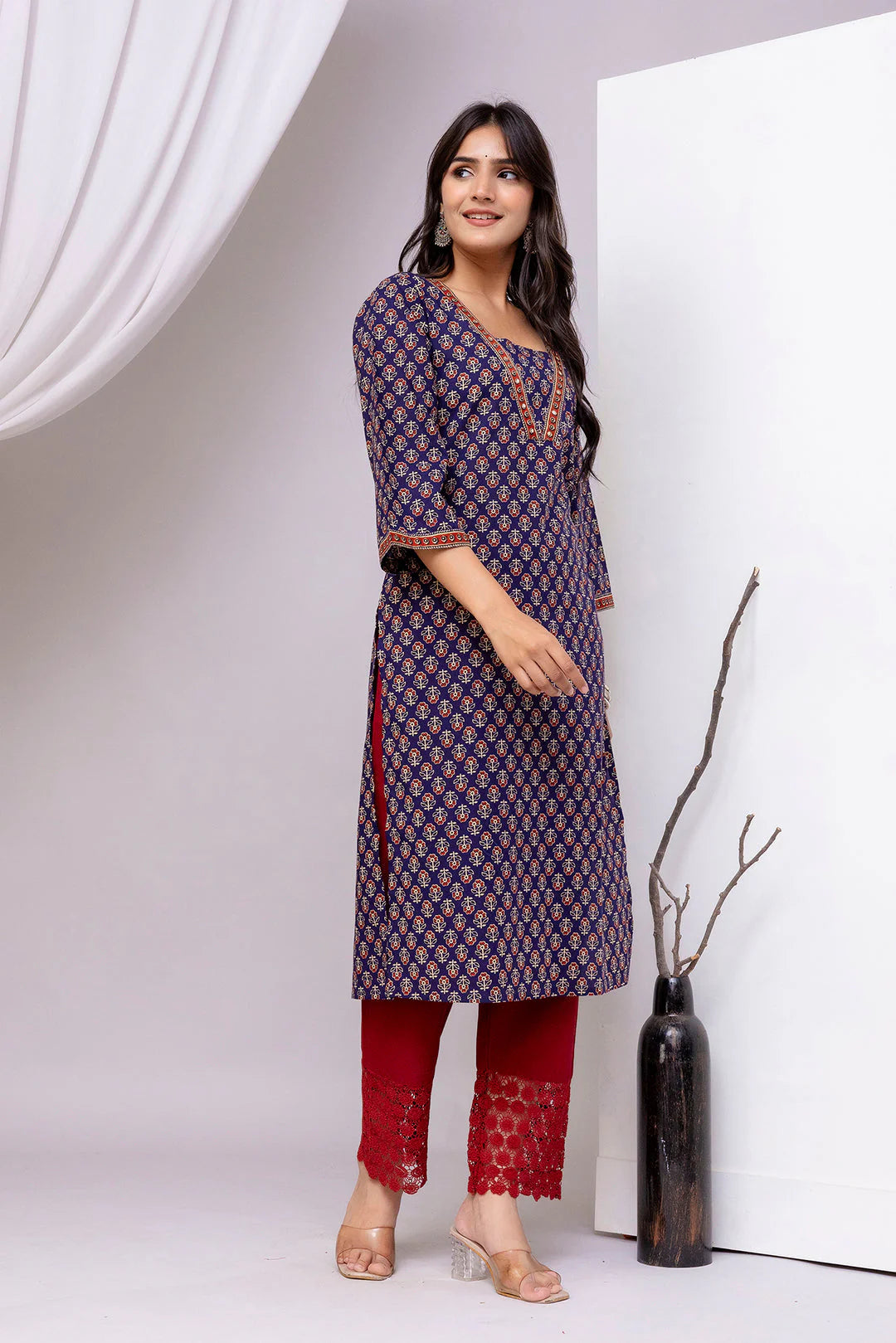 Blue Printed Straight Kurta with Three-Quarter Sleeves for Women