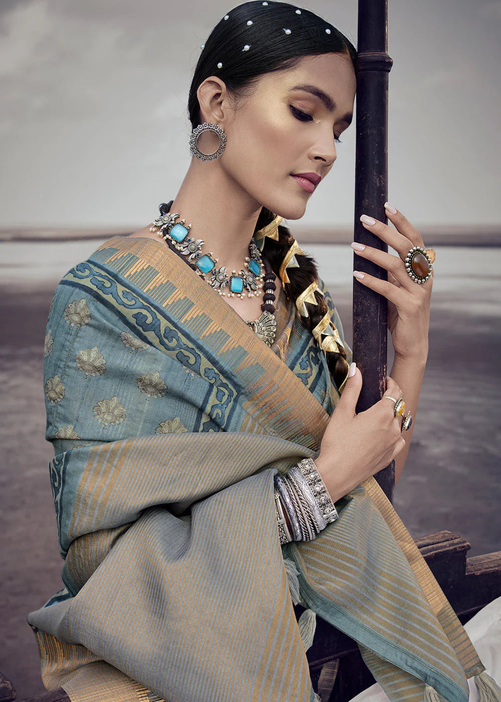 Grey Elegant Chhapa Silk Sarees with Rich Weaving Border
