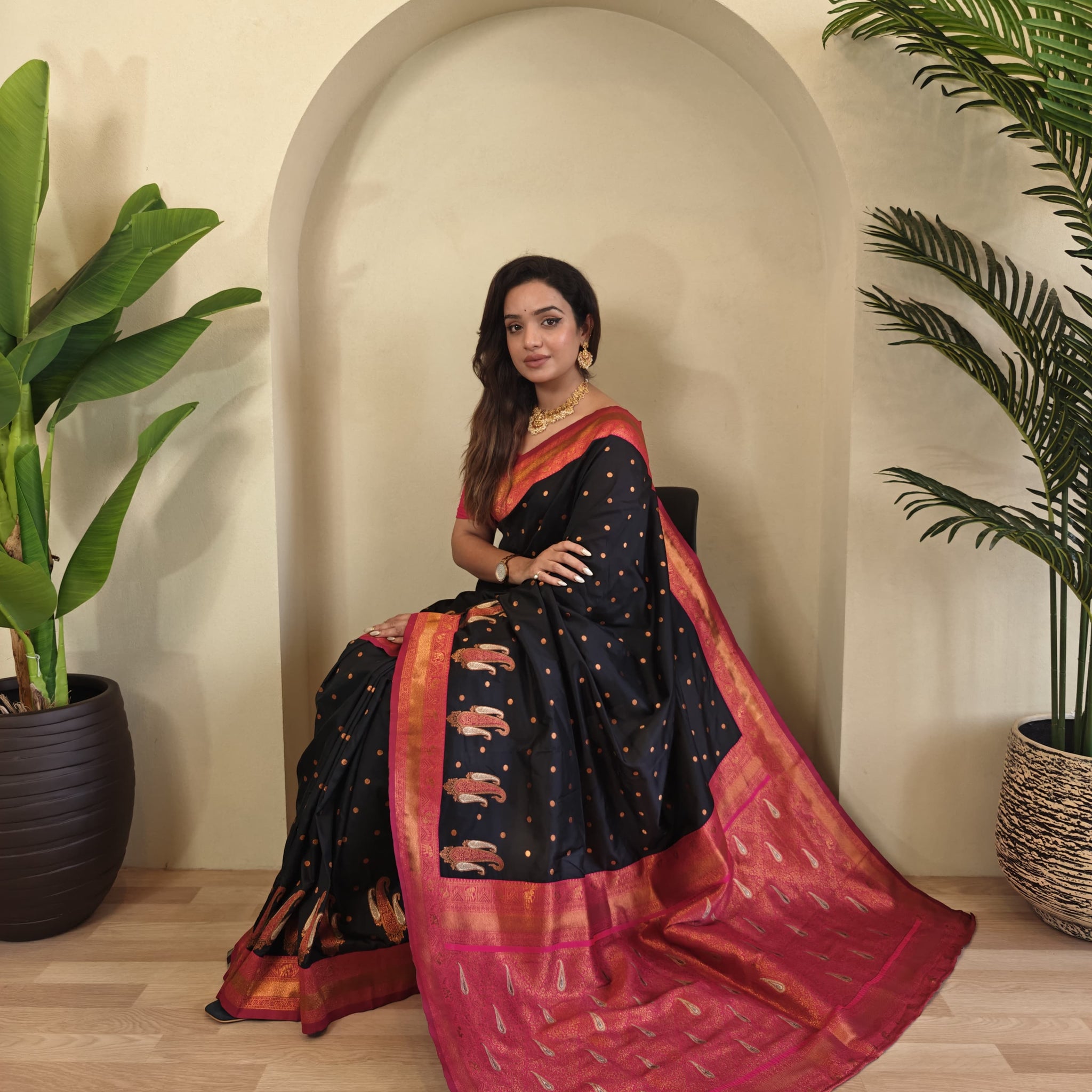 Tanya Black Royal Paithani Silk Saree with Kanchipuram Touch & Contrast Blouse