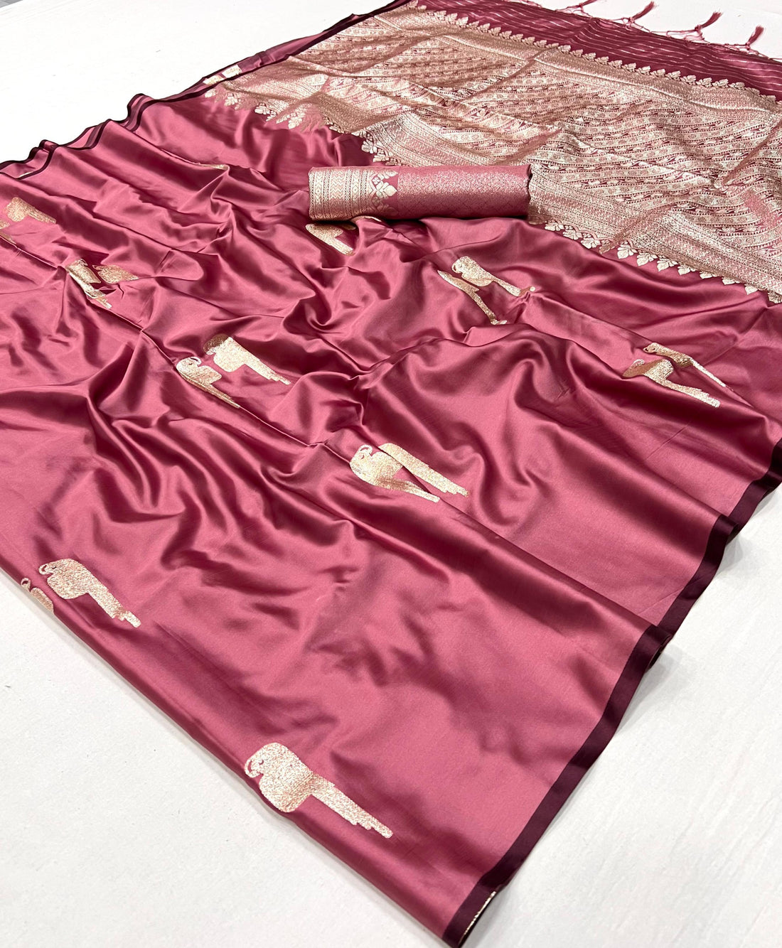 Kanthkala Retro Dusty Pure Satin Handloom Weaving Saree