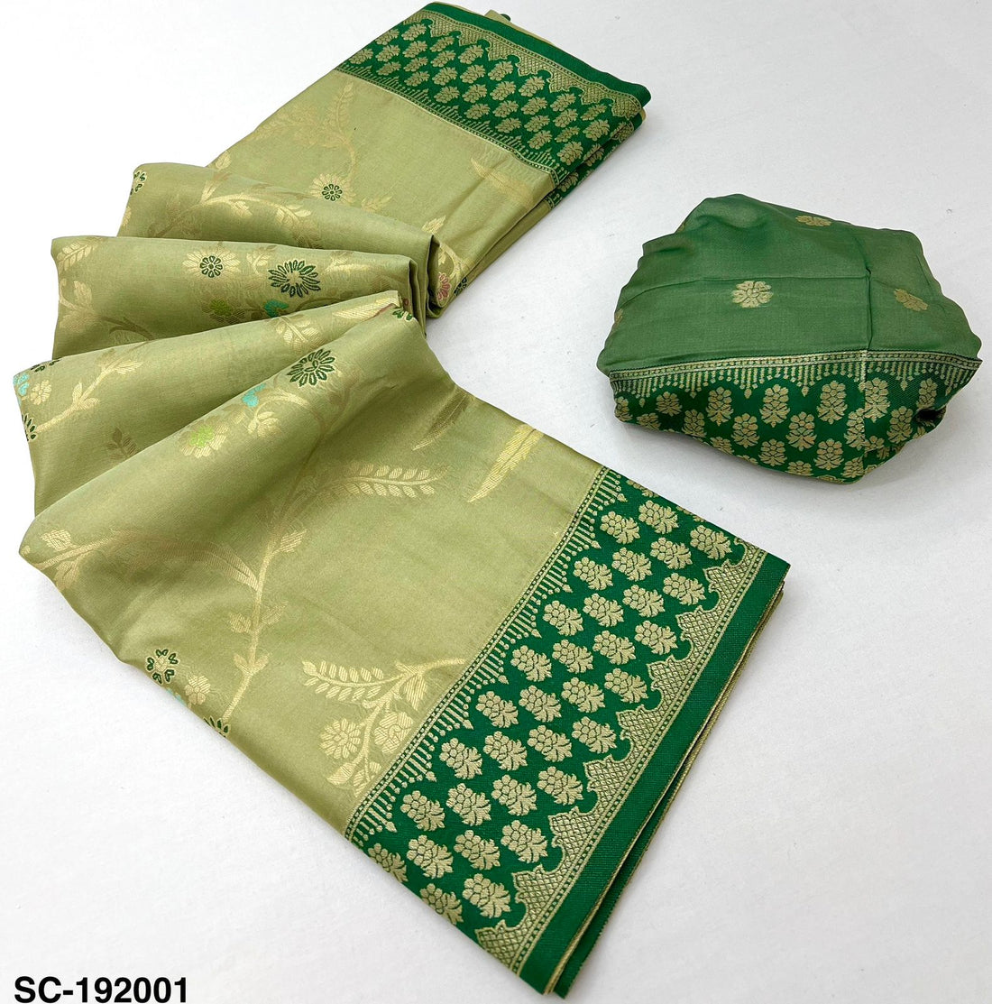 Sundari Contrast Tissue Dharmavaram Silk Saree with Minakari Weaving