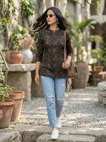 Faddism Women Black Printed Straight Pure Cotton Tunic